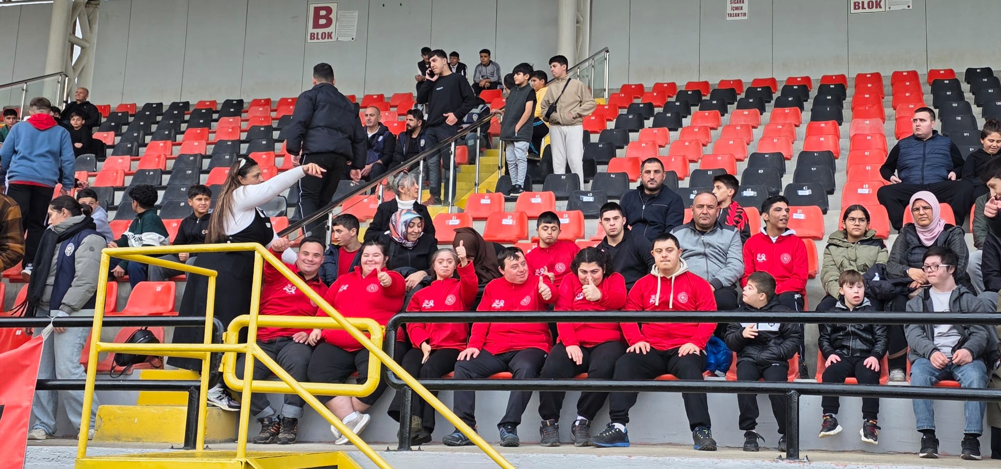 Gölcük’te Down Sendromlu Çocuklardan Anlamlı Maç Ziyareti (3)