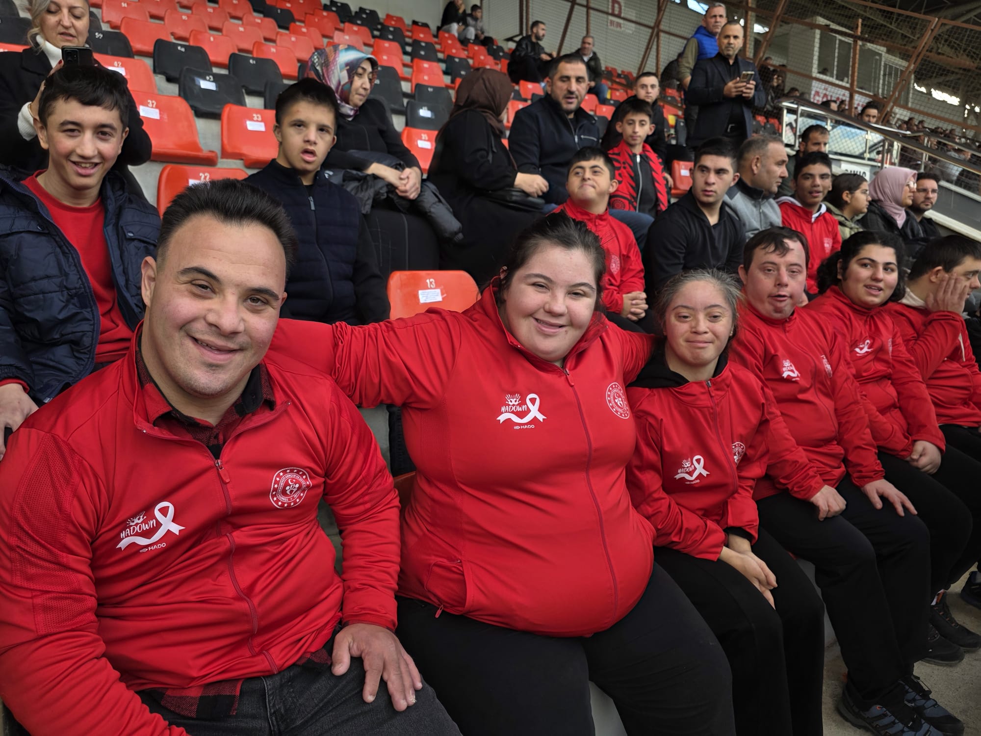 Gölcük’te Down Sendromlu Çocuklardan Anlamlı Maç Ziyareti (5)