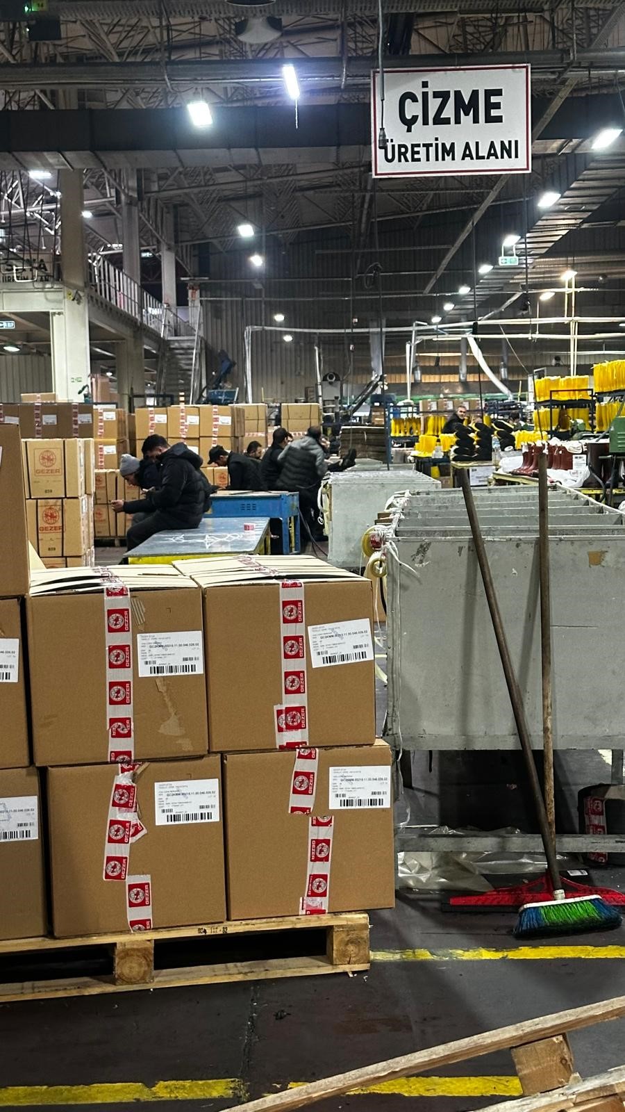 İşçiler Makine Durdurdu! Dev Fabrikada Eylem Var 03