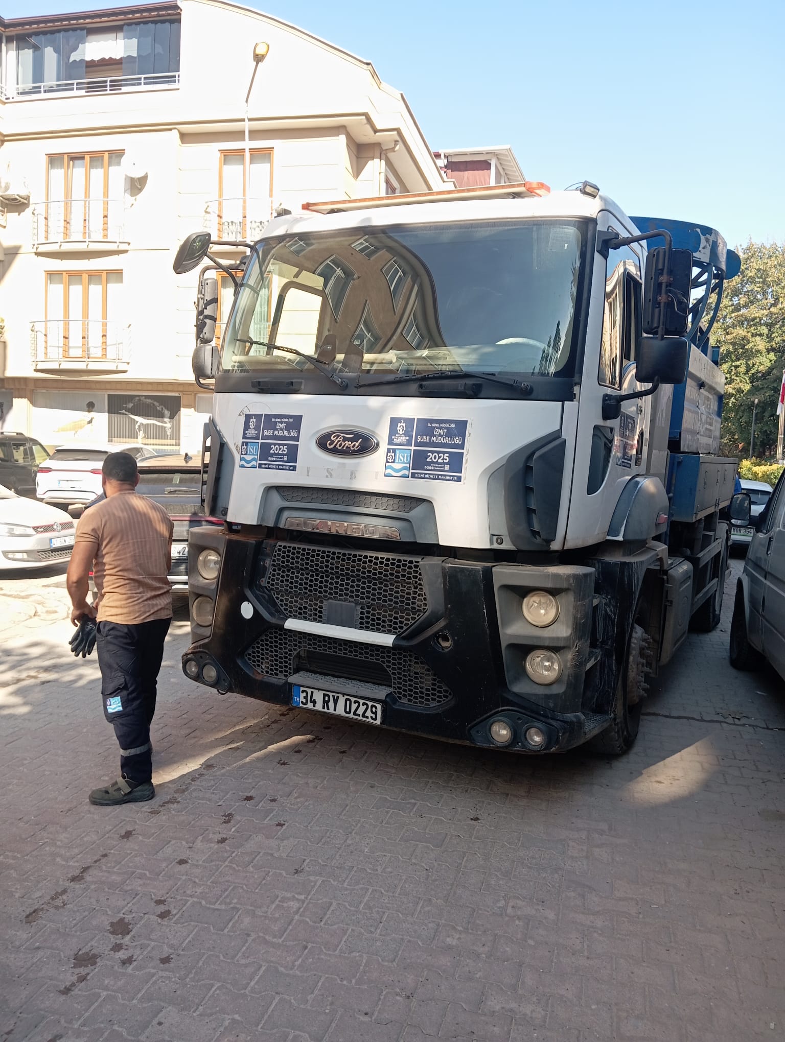 İsu Ekipleri Kanalizasyon Sorunu İçin Harekete Geçti (3)