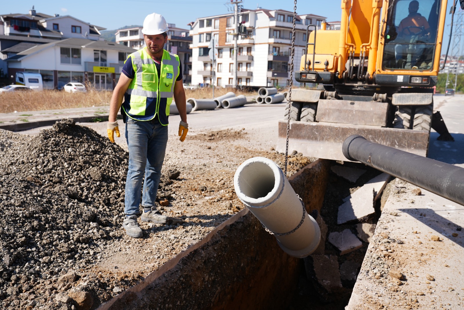 İsu, Gölcük Çi̇ftli̇k Mahallesi̇’nde 48 Ki̇lometreli̇k Altyapi Yeni̇lemesi̇ni̇ Tamamladi (4)