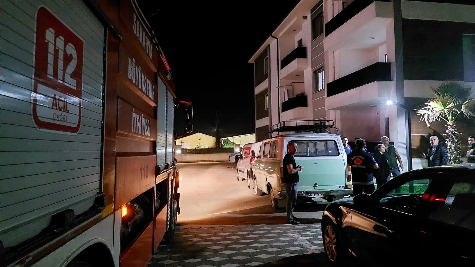 İtfaiye Balkondan Girip Kurtardı (1)