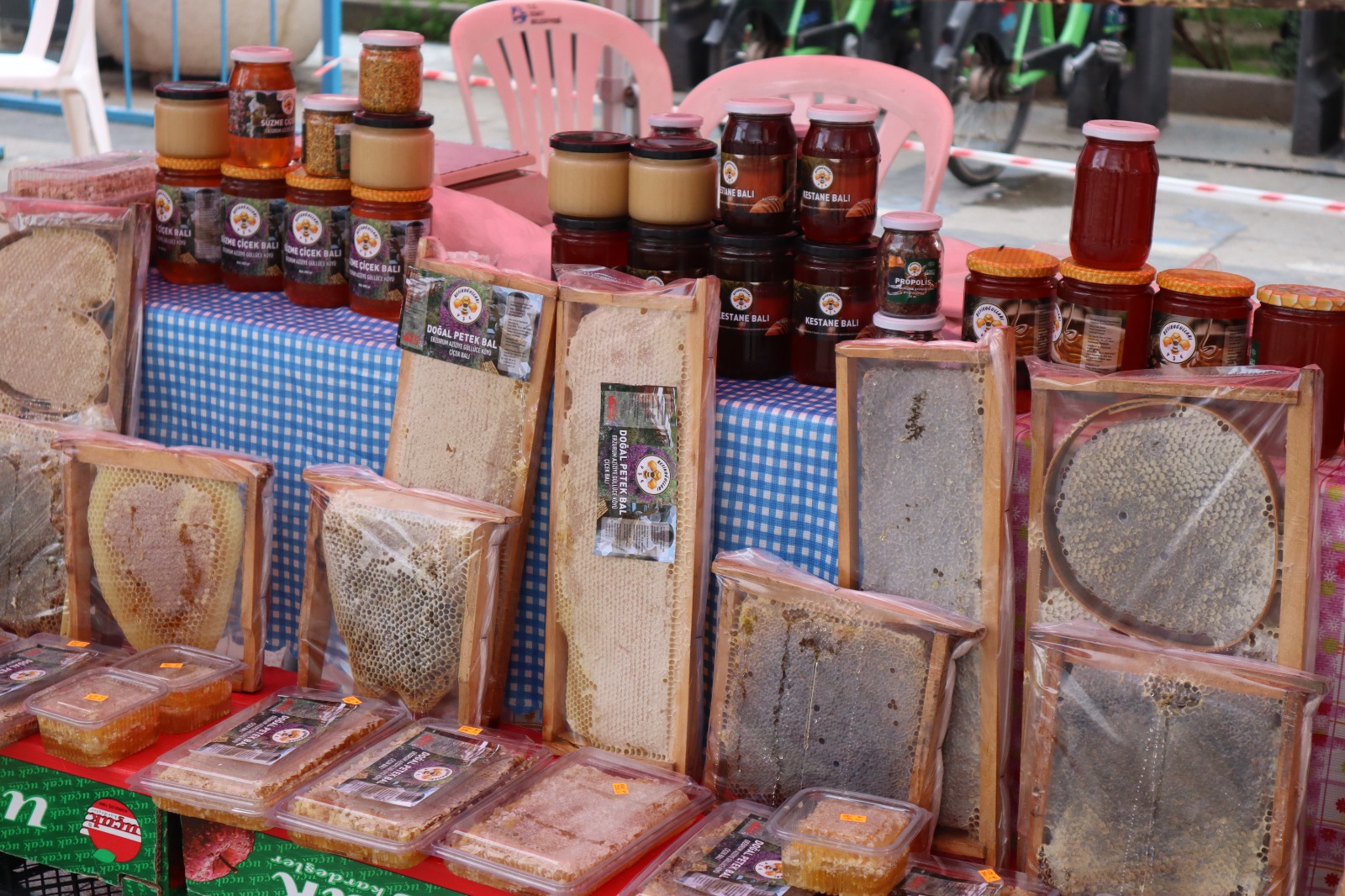 Izmit Bal Günleri Belediye Meydani'nda Basladi (6)