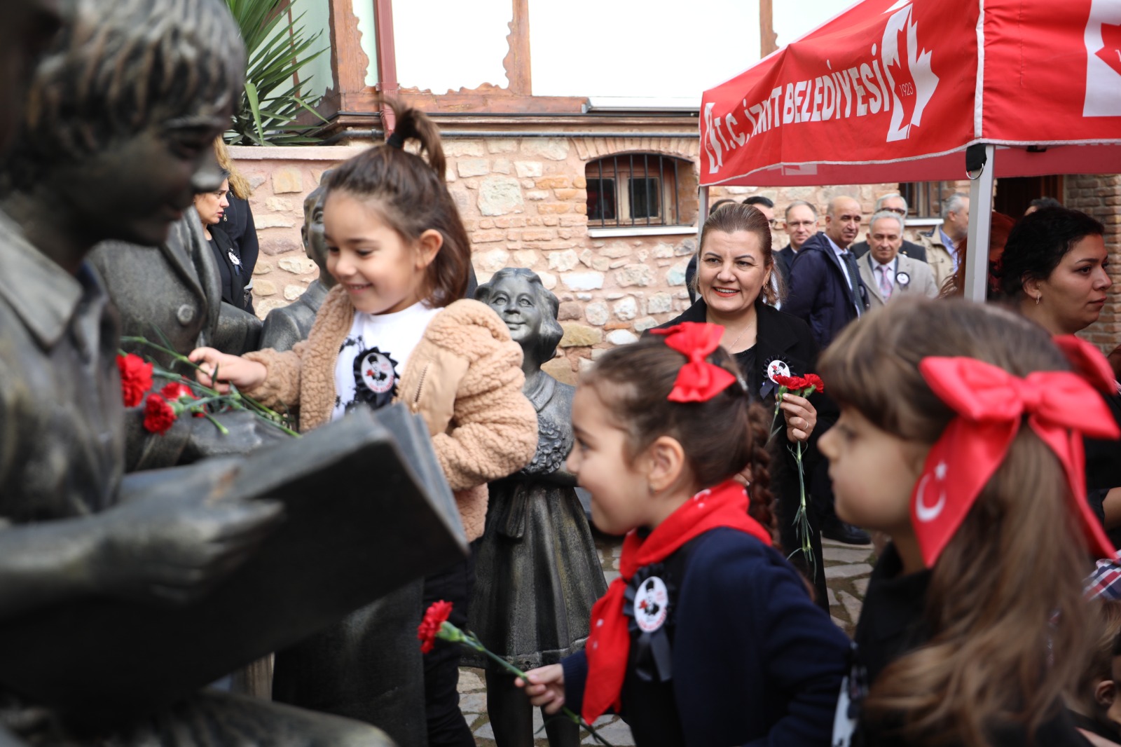 İzmit Belediyesi Atatürkü Andı (7)