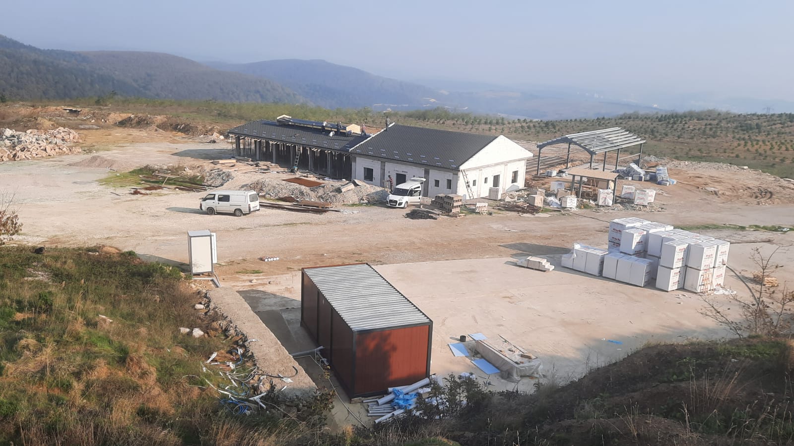 İzmit Belediyesi Dost Pati Yaşam Alanı’nda Çalışmalar Tüm Hızıyla Devam Ediyor (2)