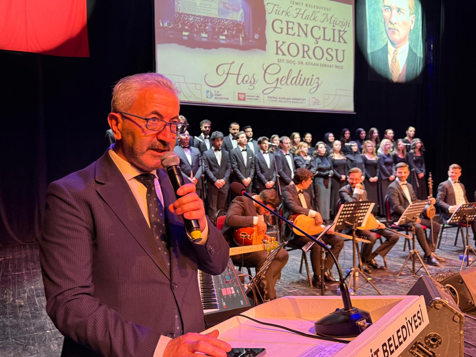 İzmit Belediyesi Thm Gençlik Korosu’ndan Muhteşem Konser (12)