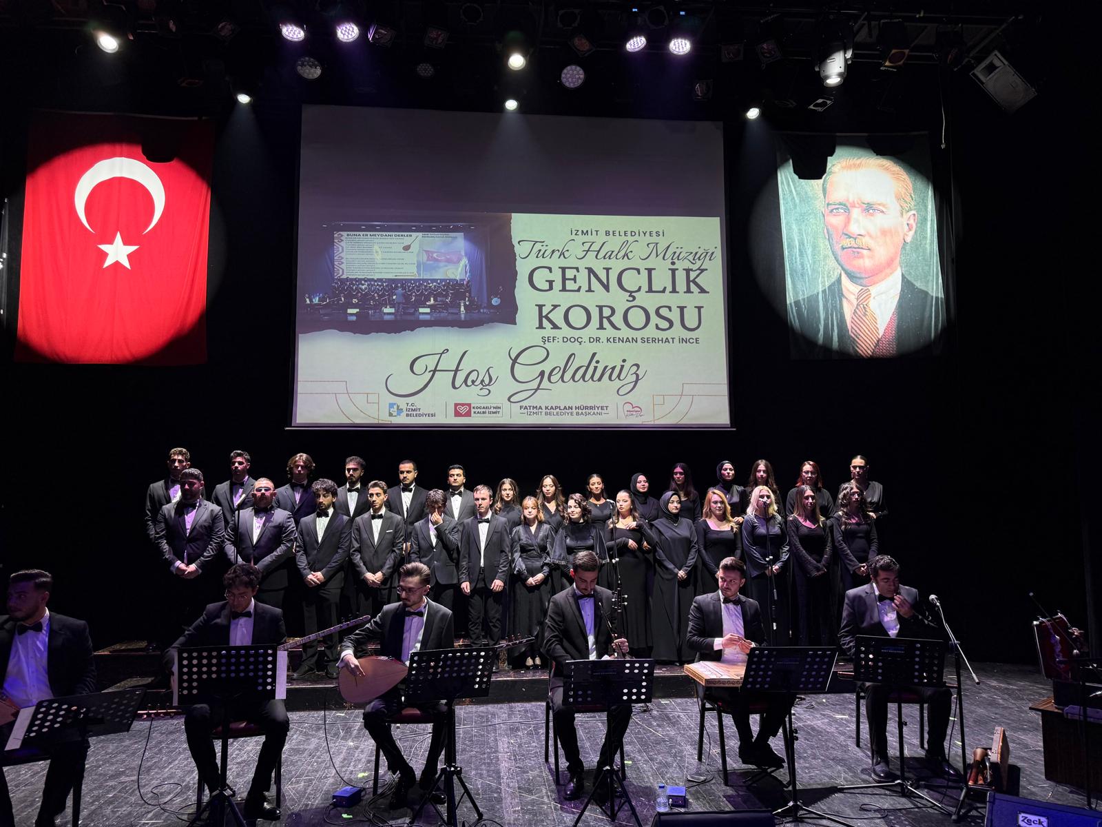 İzmit Belediyesi Thm Gençlik Korosu’ndan Muhteşem Konser (7)