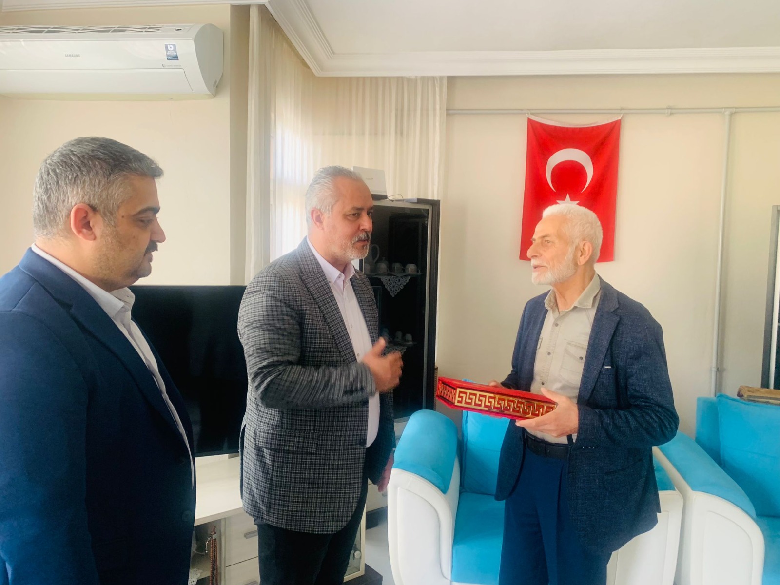 Izmit Belediyesinden Basiskele'de Kibris Gazilerine Anlamli Ziyaret (2)-1