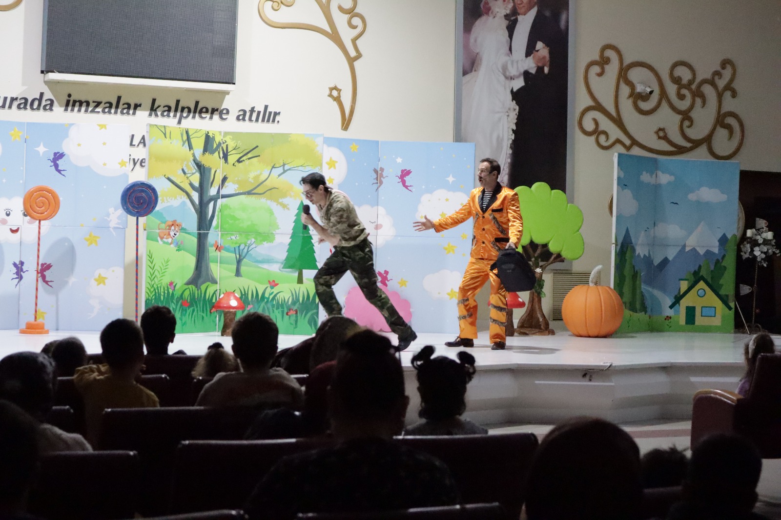 İzmit Belediyesinden Çocuk Hakları Gününe Özel Tiyatro Gösterisi (5)