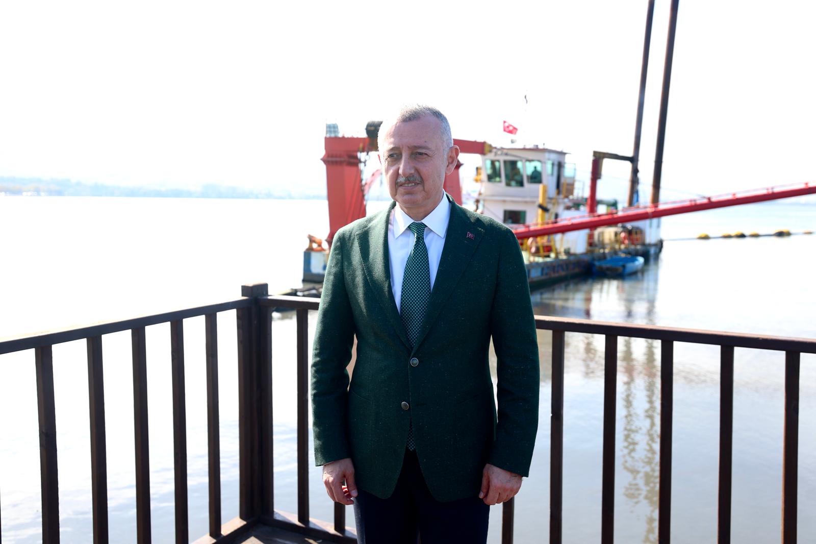 İzmit Körfezi’nde Dip Çamuru Temizliği Meyvesini Verdi! (4)