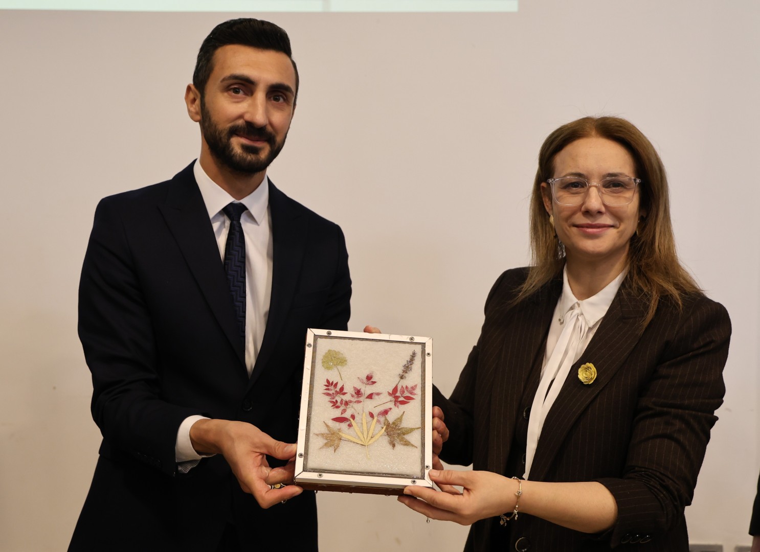 Kağıtta Açan Çiçekler Sanatseverleri Bekliyor (5)