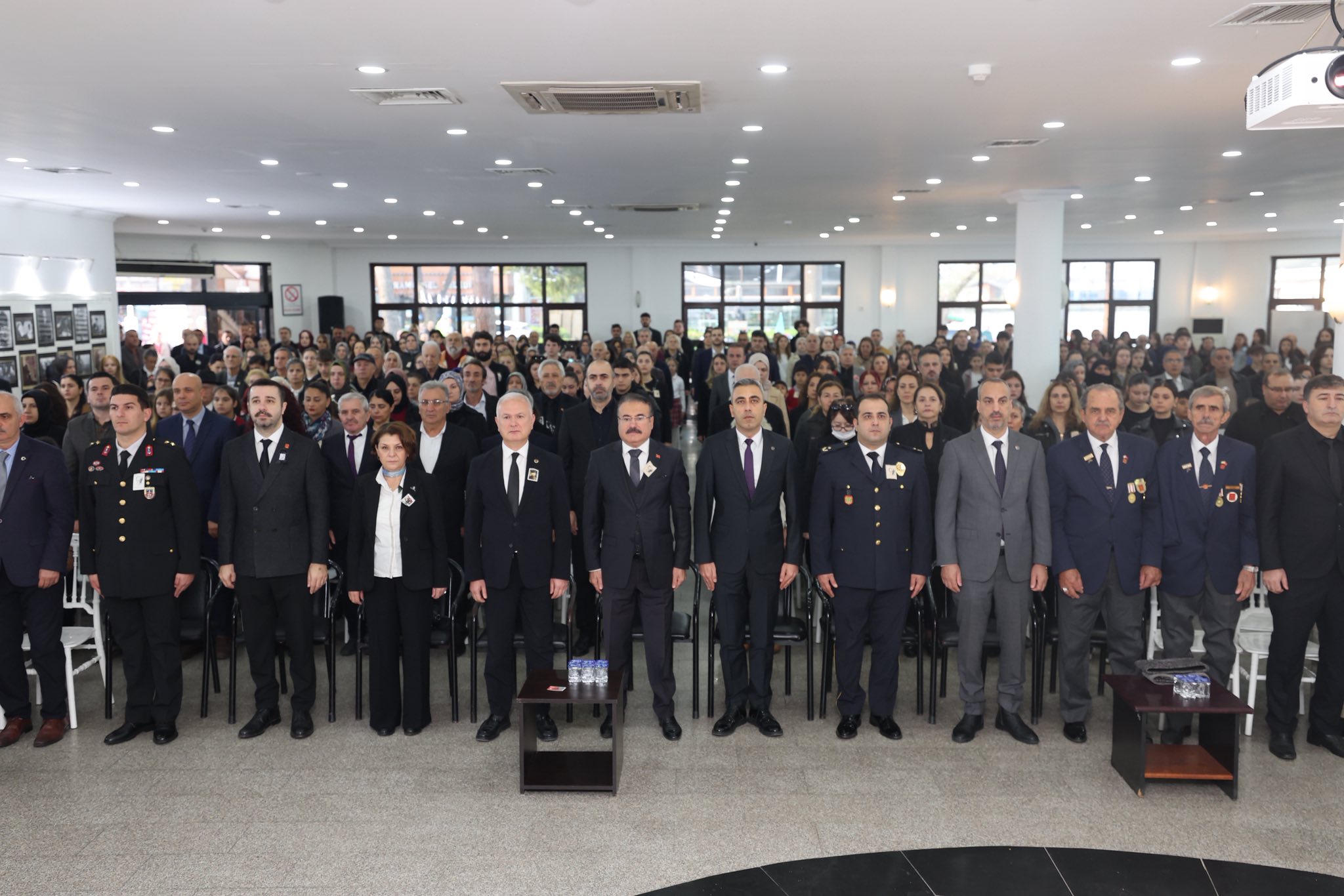 Karamürsel’de 10 Kasım Atatürk’ü Anma Programı Gerçekleşti (16)