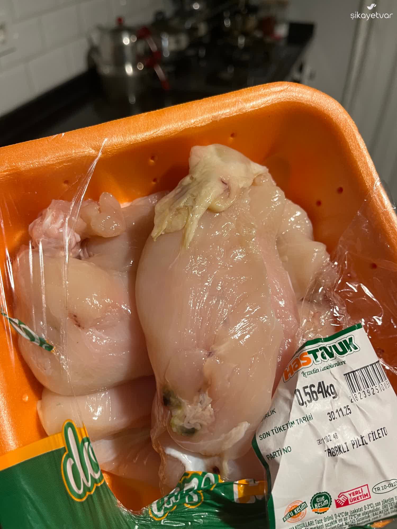 Kartepe' De Vatandaşı Şoke Eden Tavuk Skandalı! Yeşil Lekeler Ve Küf Vardı (2)