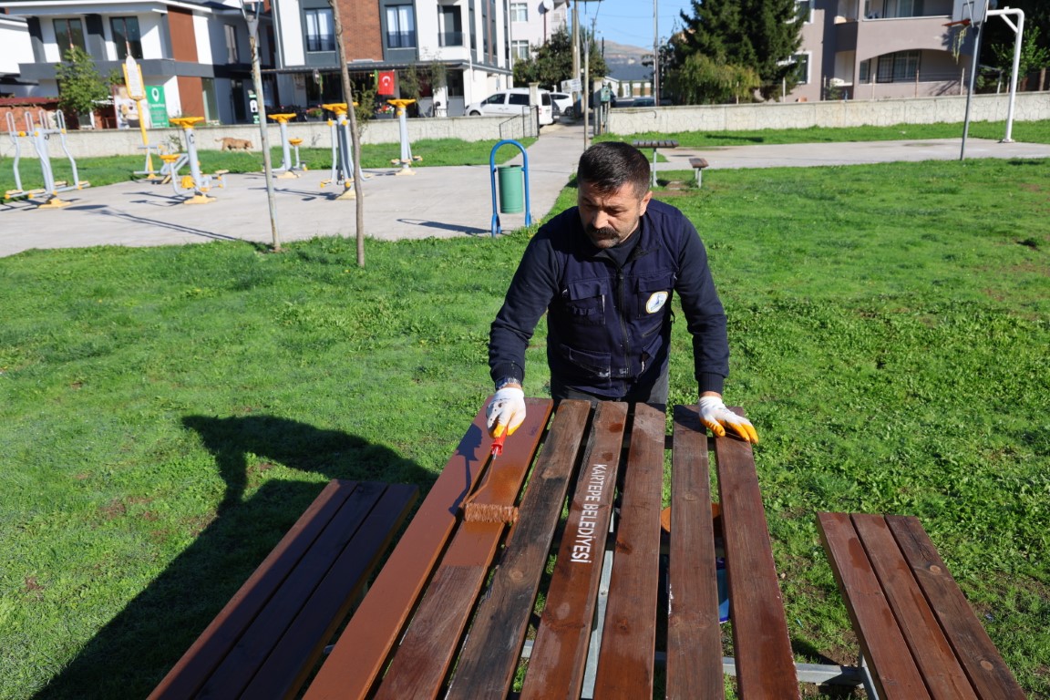 Kartepe’de Parklar Baştan Sona Yenileniyor 1