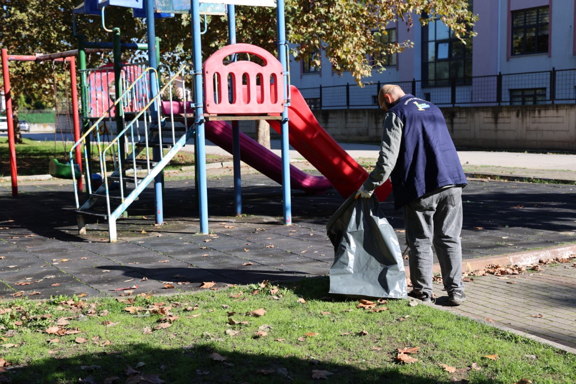 Kartepe’de Parklar Baştan Sona Yenileniyor 2