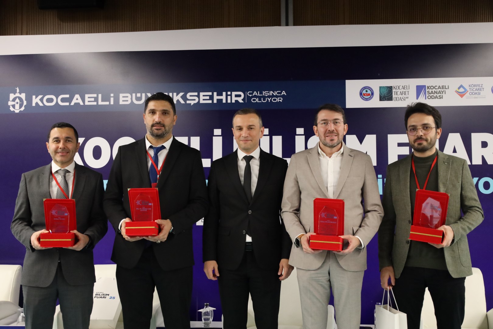 Kocaeli Bilişim Fuarı “Yapay Zekâ” Temasıyla Devam Ediyor (4)