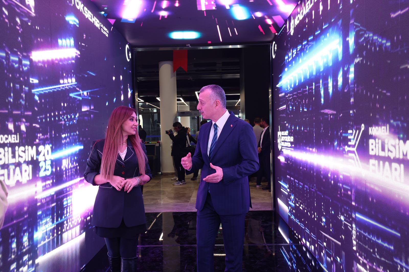 Kocaeli Bilişim Fuarı'na Özel Konuklar (7)