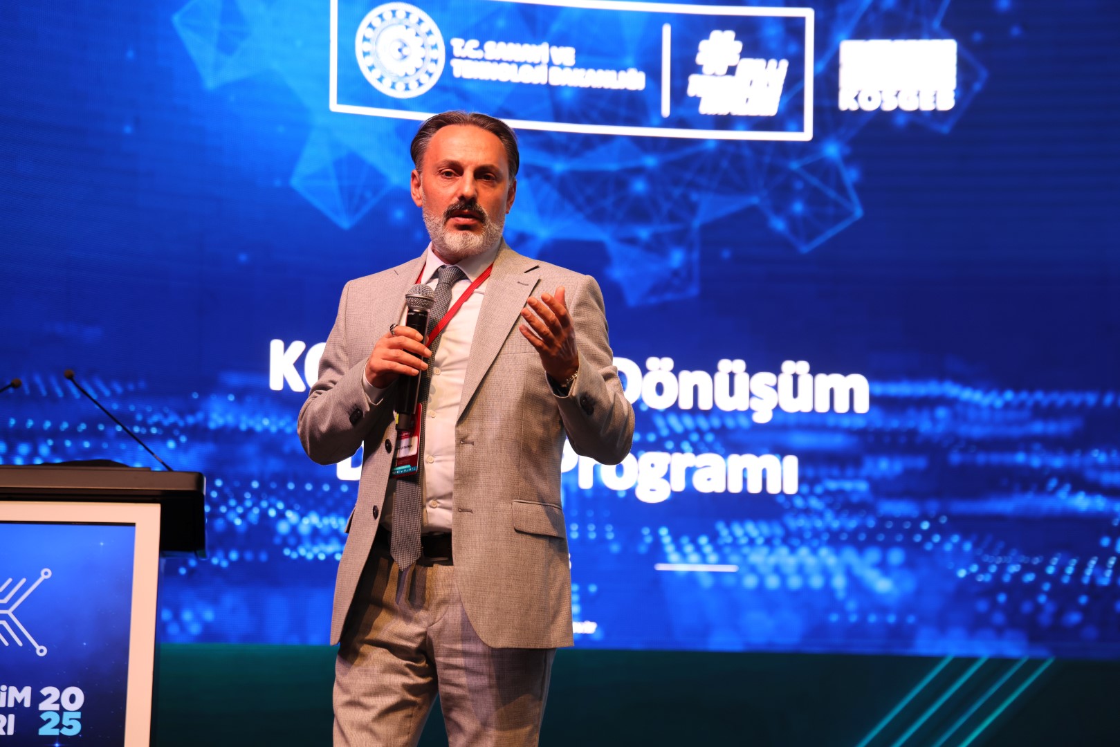 Kocaeli Bilişim Fuarı’nda “Yapay Zekâ Çağı’nda Siber Güvenlik” Paneline Yoğun İlgi (1)