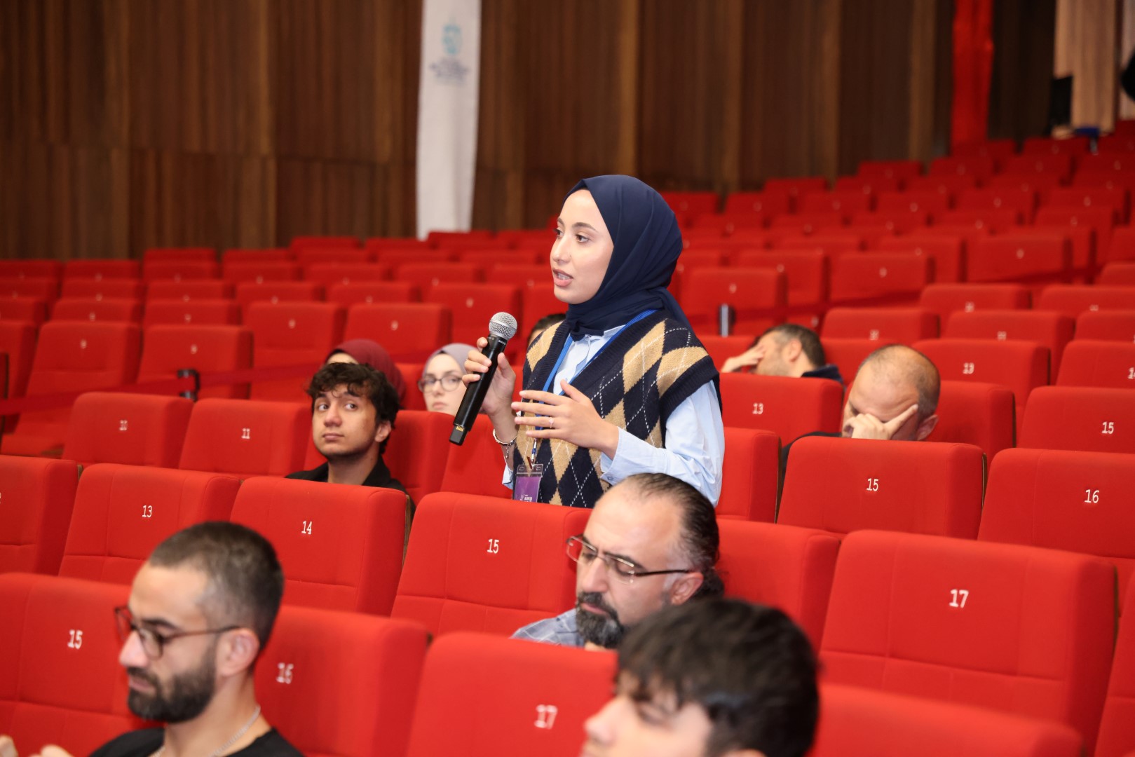 Kocaeli Bilişim Fuarı’nda “Yapay Zekâ Çağı’nda Siber Güvenlik” Paneline Yoğun İlgi (6)