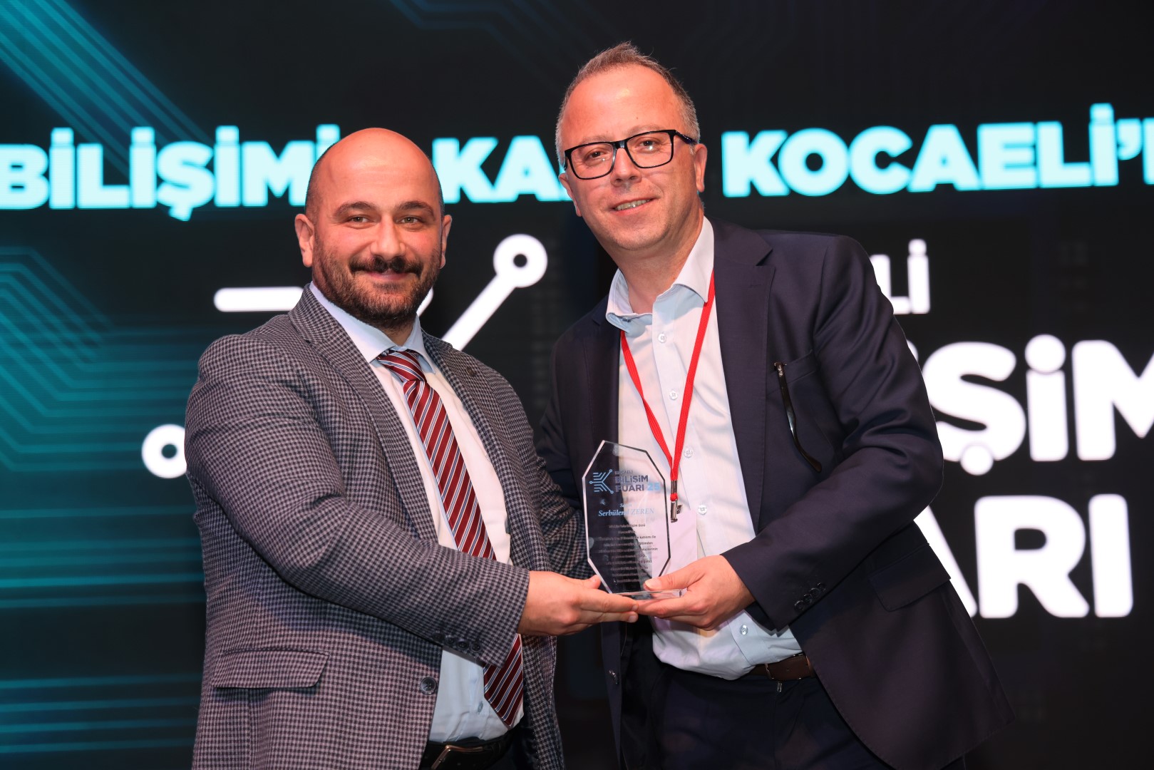 Kocaeli Bilişim Fuarı’nda “Yapay Zekâ Çağı’nda Siber Güvenlik” Paneline Yoğun İlgi (8)