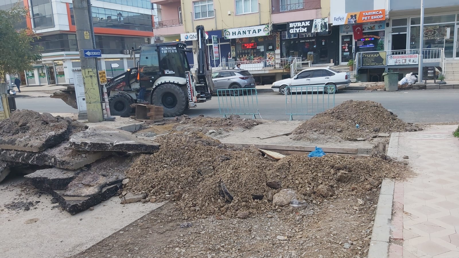 Kocaeli'de Alt Yapı Çalışması İtfaiyeye Zor Anlar Yaşattı! 3