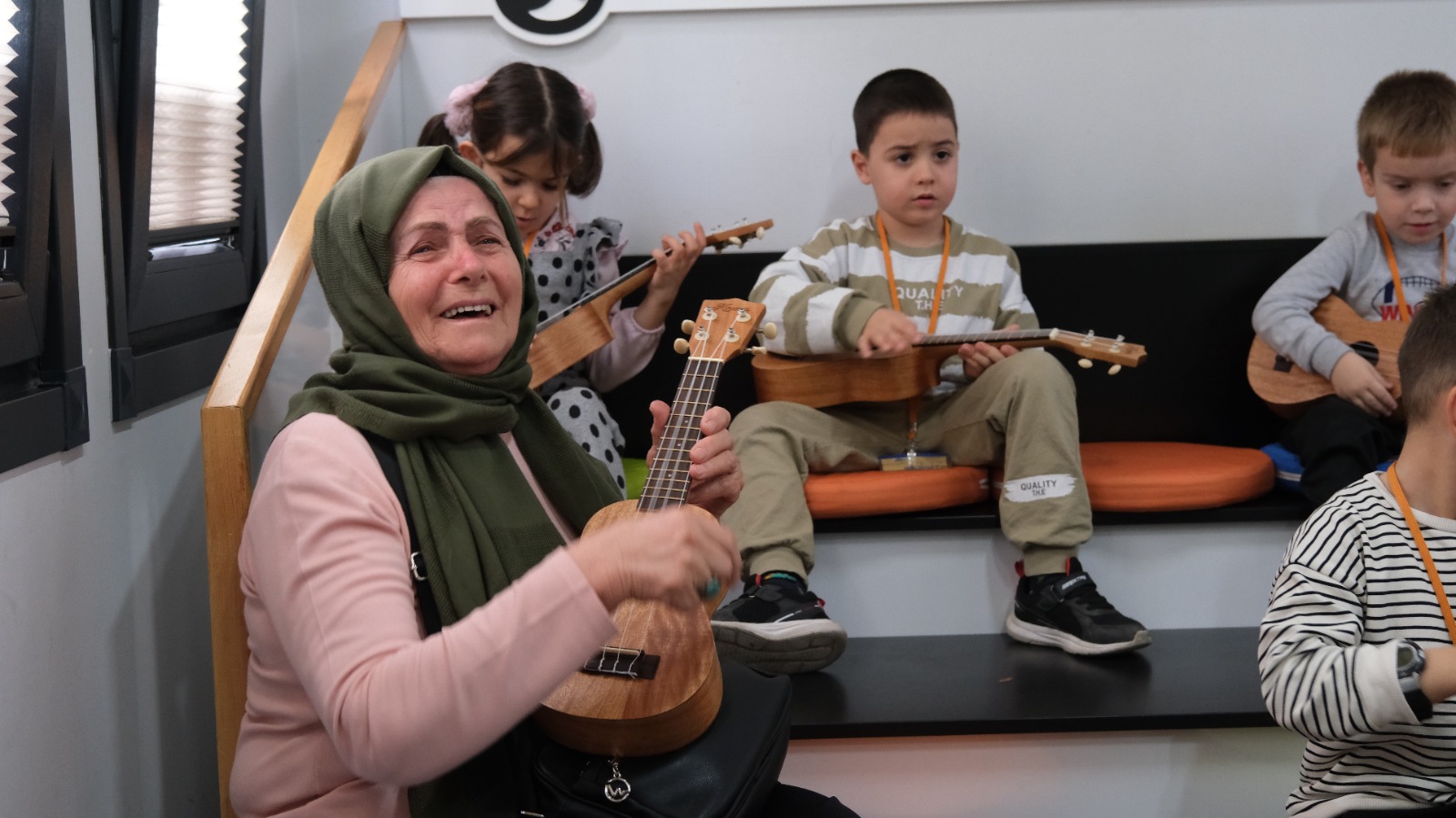Kocaeli’de Dünya Çocuk Hakları Günü'nde Kuşaklar Bir Araya Geldi (2)