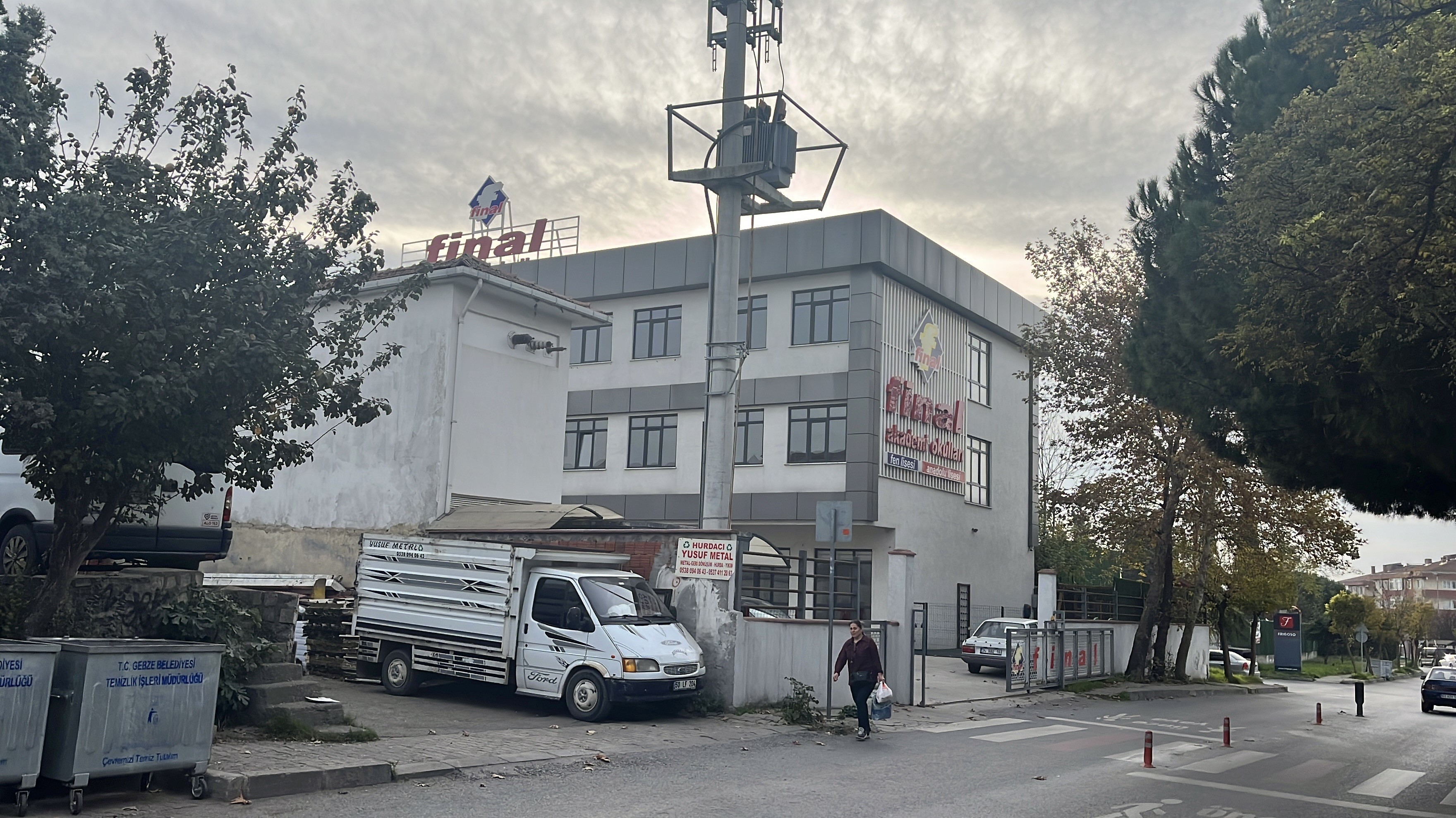 Kocaeli'de Gıda Zehirlenmesi! Çok Sayıda Kişi Hastaneye Kaldırıldı 01