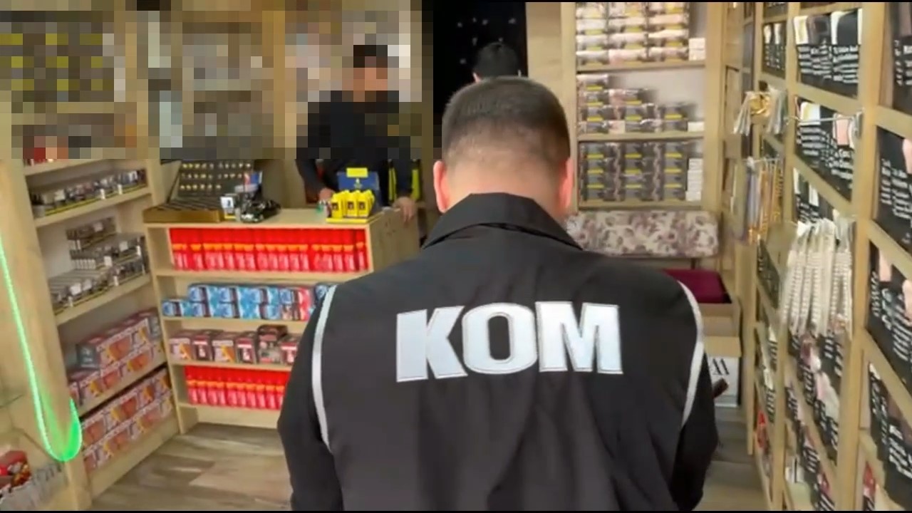 Kocaeli’de Kaçak Sigara İmalathanesine Baskın! Çok Sayıda Gözaltı (3)