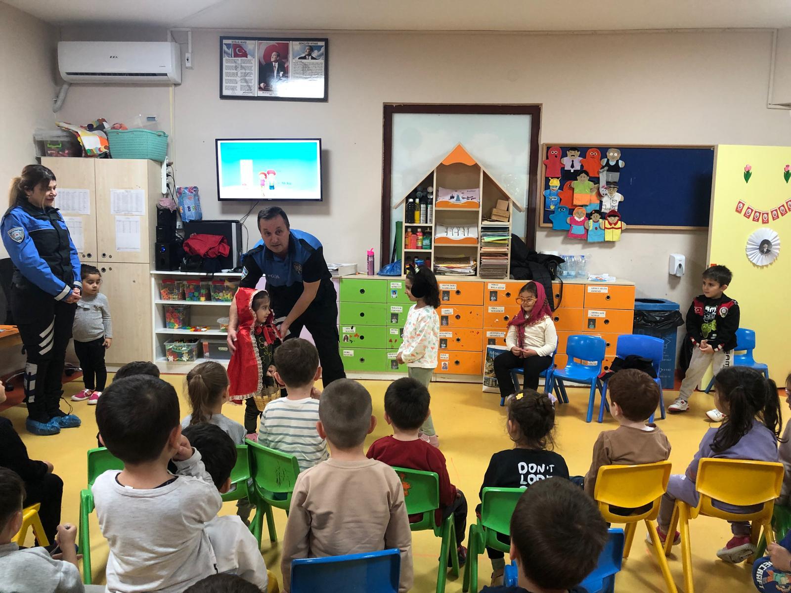 Kocaeli’de Miniklere Ve Vatandaşlara Güvenlik Bilinci Eğitimi (4)