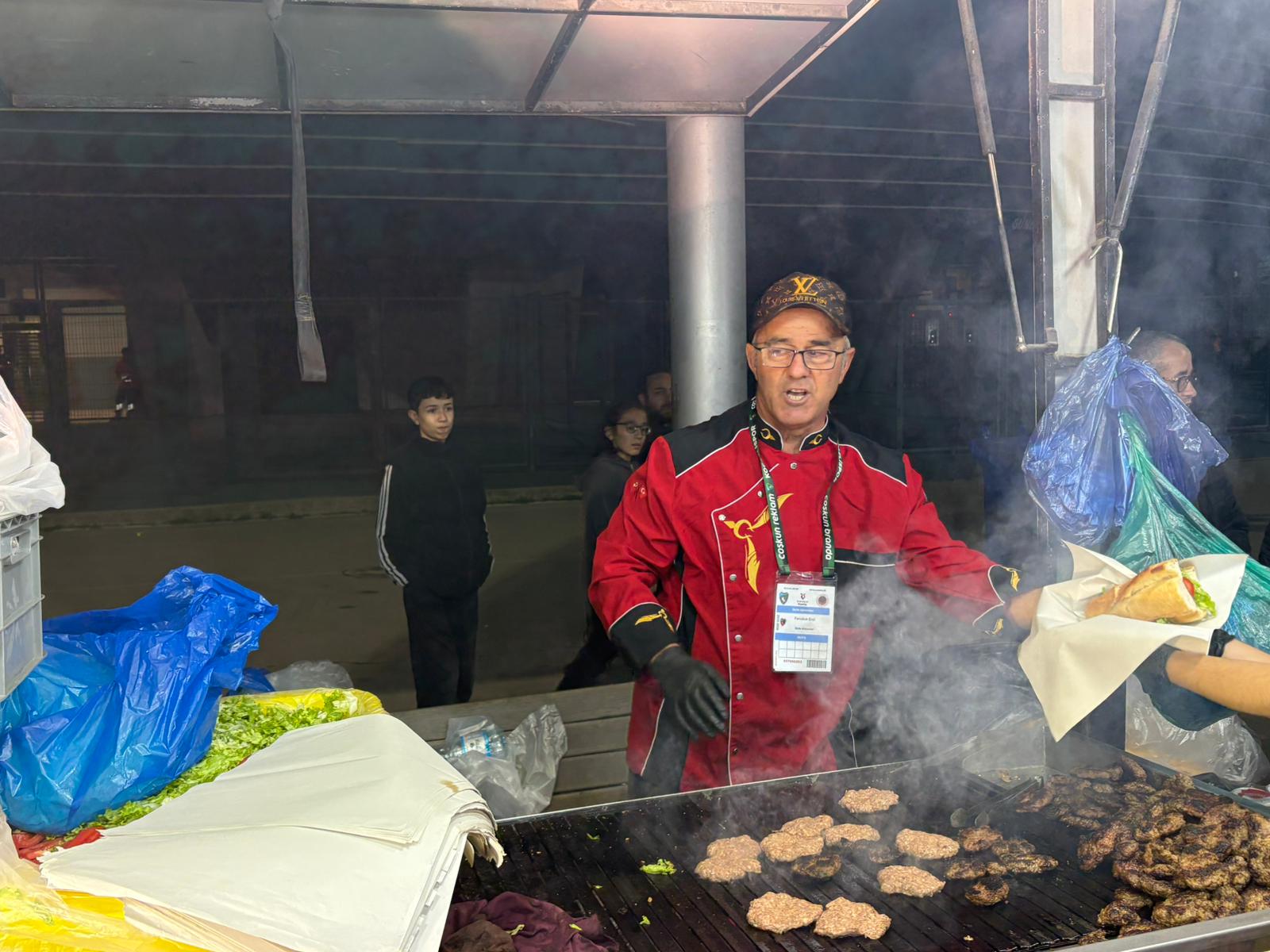 Kocaelispor–Gençlerbirliği Maçı Öncesi Stat Önünde Coşku! Taraftarlardan Büyük Destek (1)