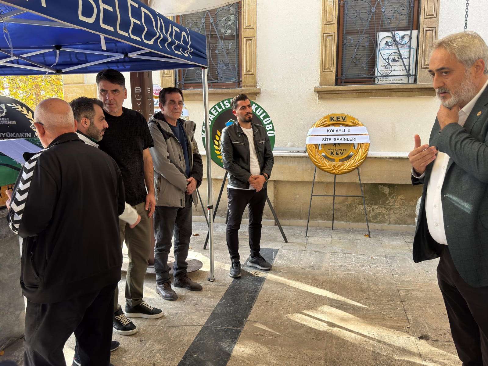 Kocaelispor’un Eski Futbolcusu Hakan Aksoy Son Yolculuğuna Uğurlandı 1