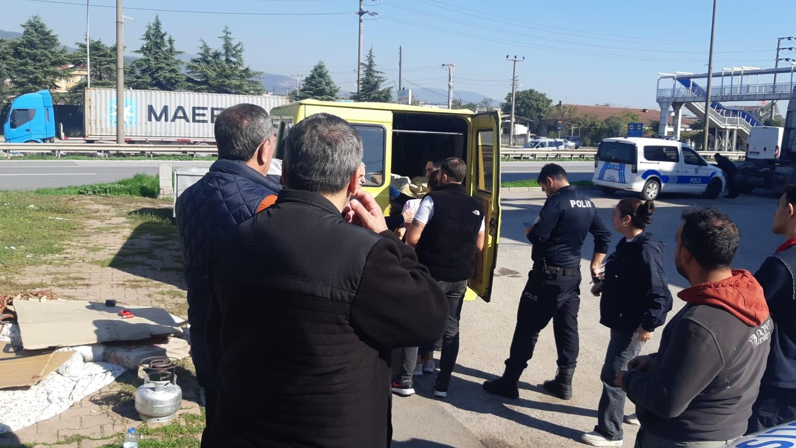 Körfez’de Minibüste Acı Ölüm Piknik Tüpünden Sızan Gaz Can Aldı (4)