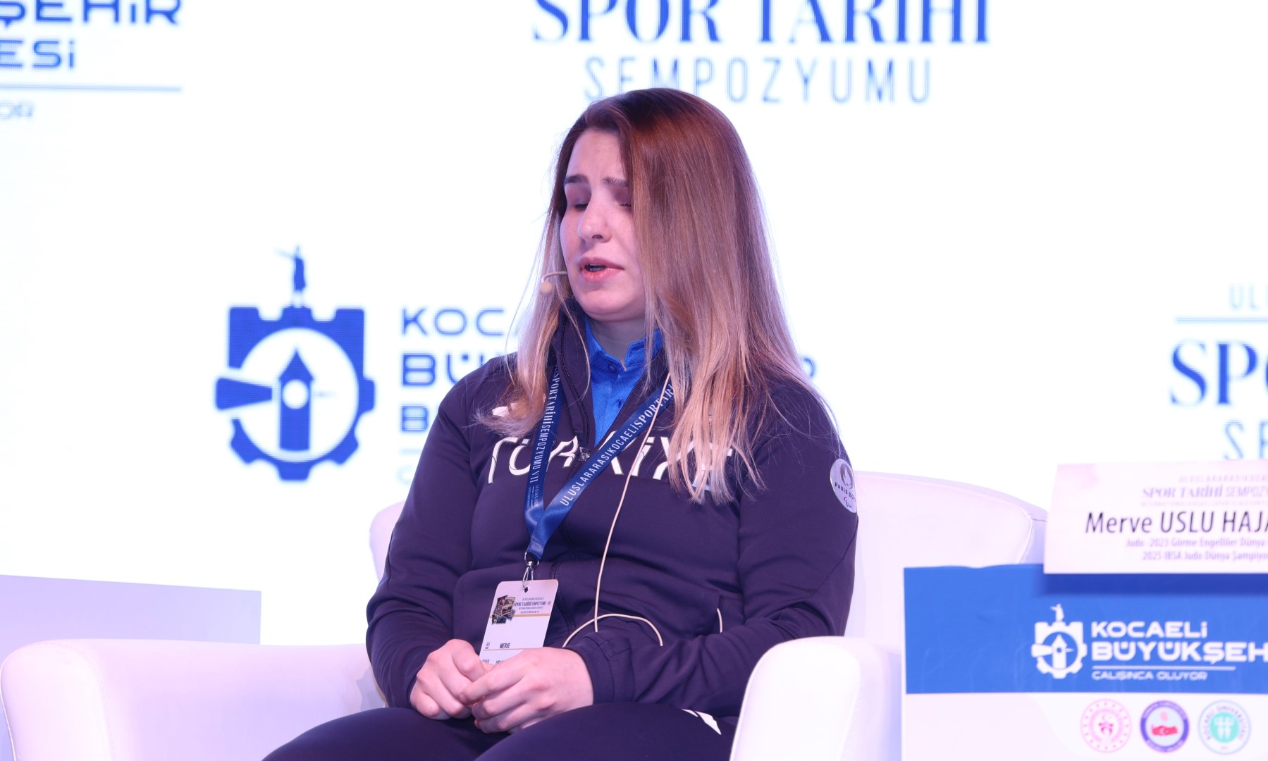 Merve Uslu Hajabipour (Large)