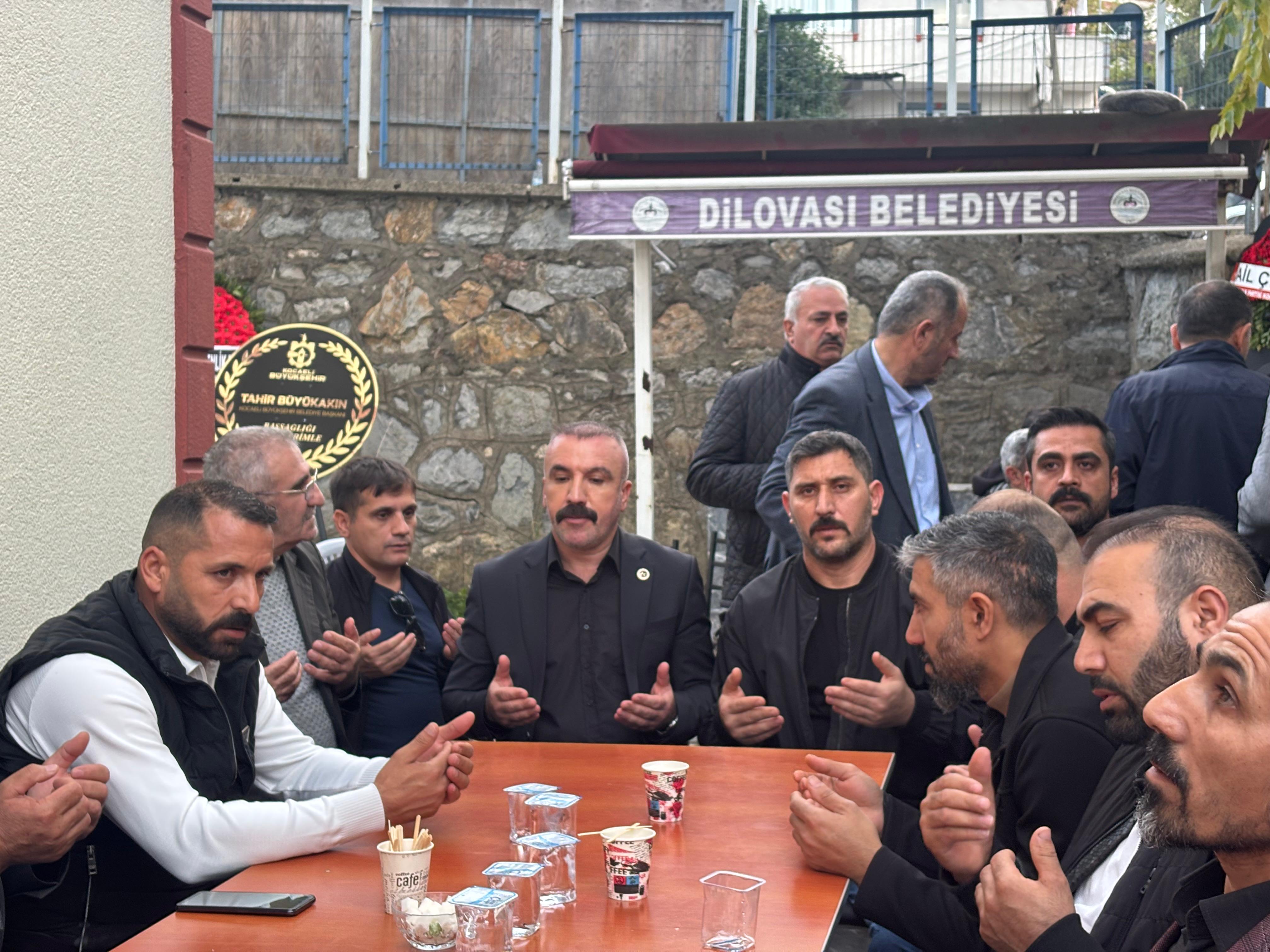 Mhp Dilovası İlçe Başkanı Yusuf Turhan’dan Taziye Ziyareti 2