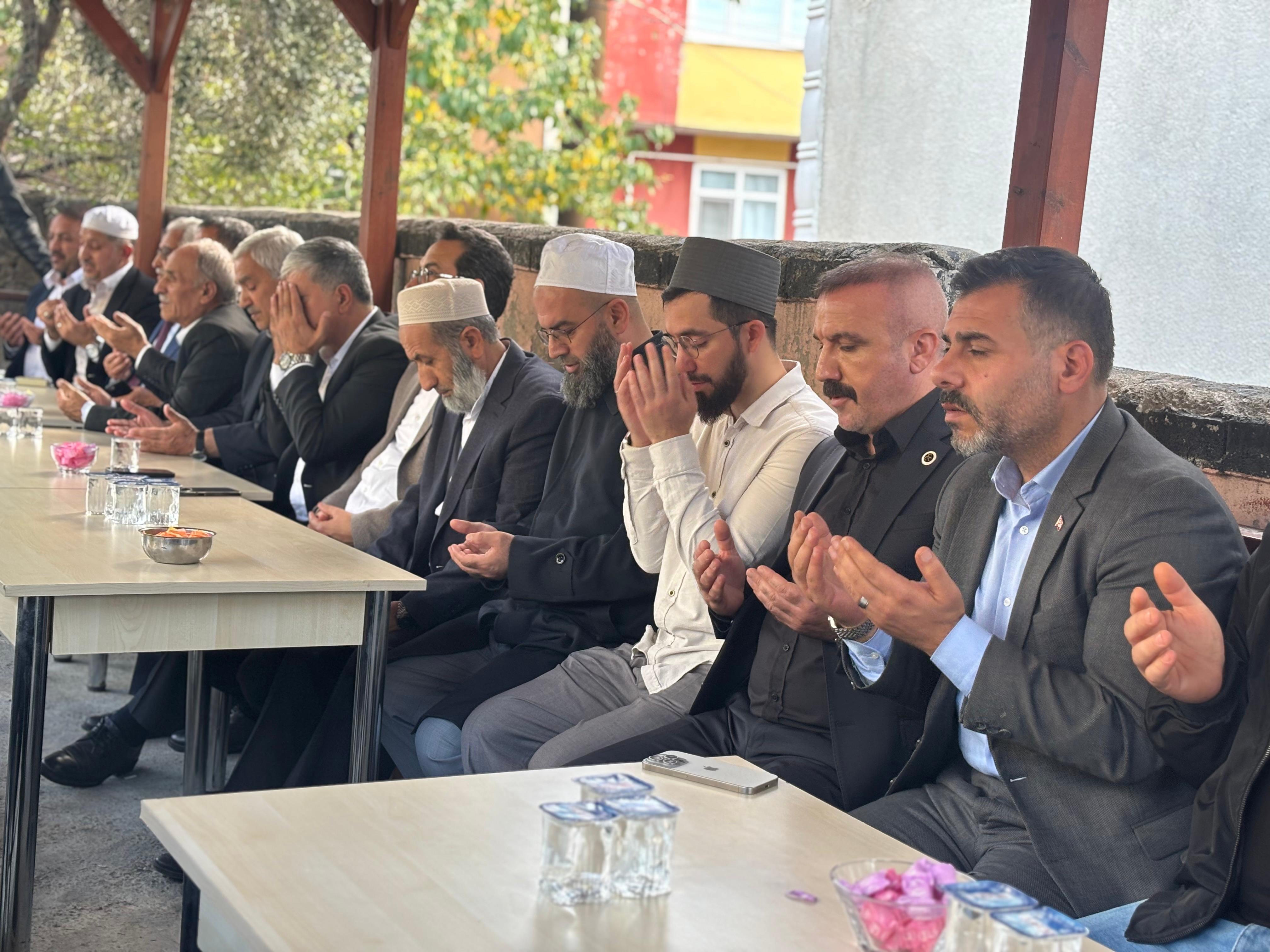 Mhp Dilovası İlçe Başkanı Yusuf Turhan’dan Taziye Ziyareti 3