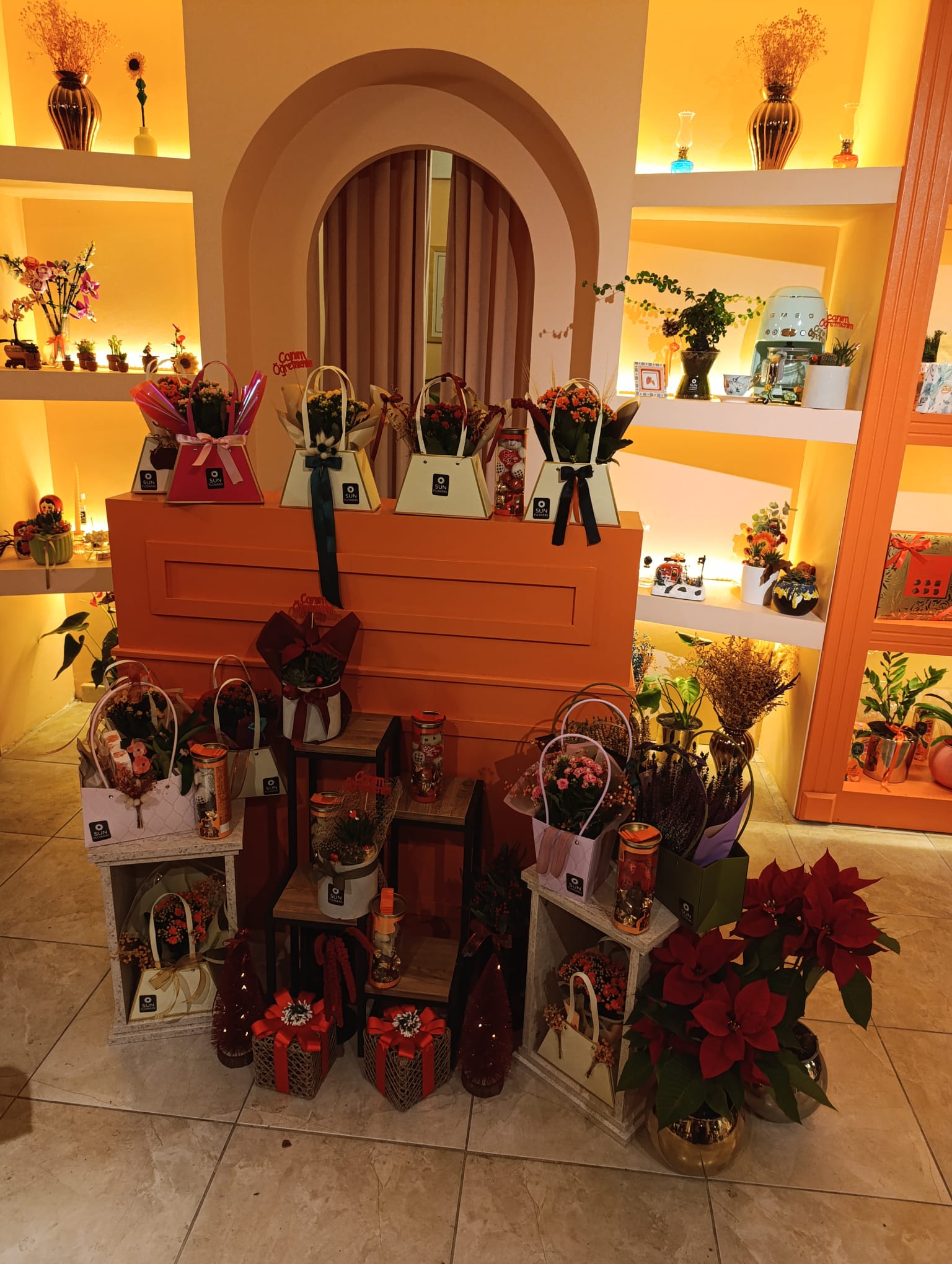 Öğretmenler Günü’ne Özel Orkide Ve Buketler Sun Flowers’ta 5