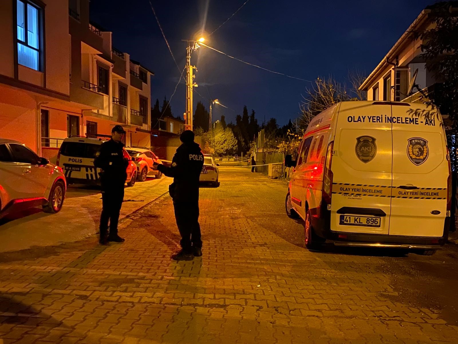 Ölü Ve Yaralılar Var (1)