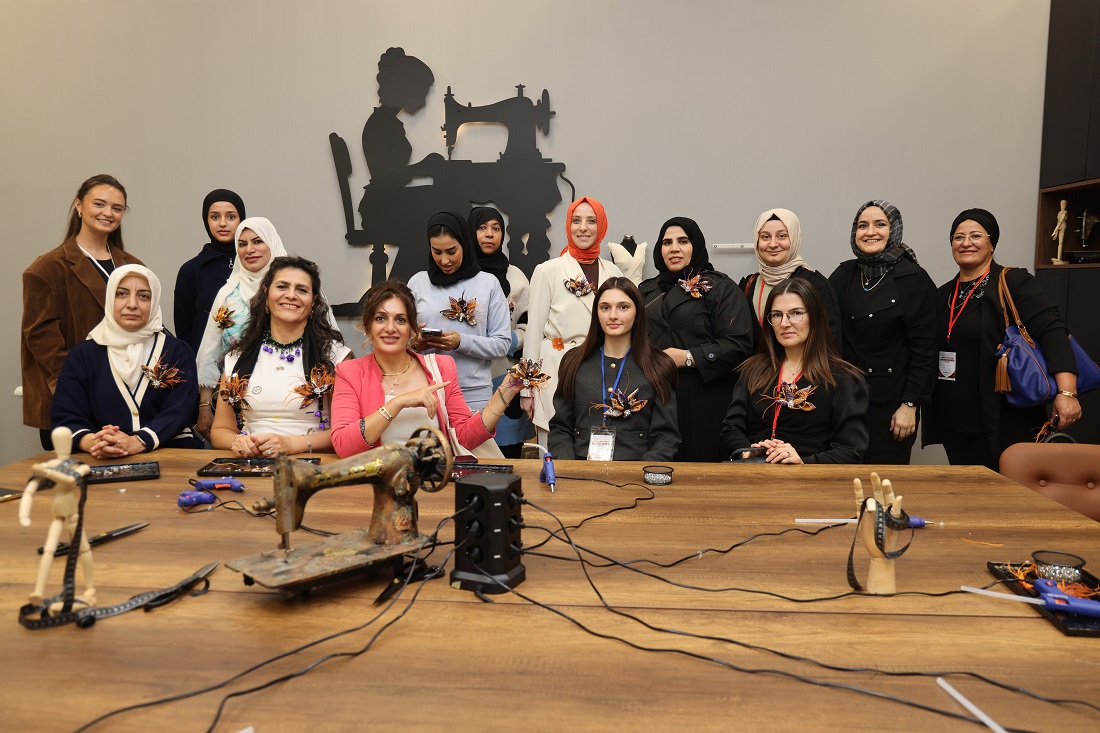 Ortadoğulu Iş Kadınlardan Moda Akademisi'ne Övgü (6)