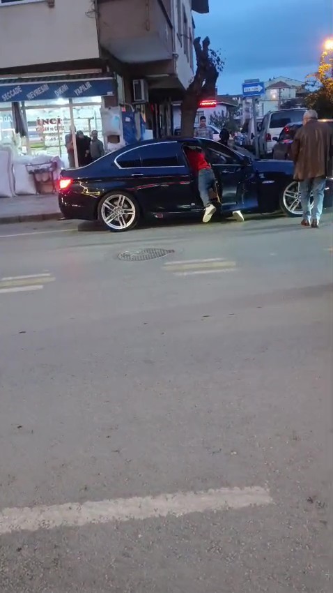 Otomobilinde Bıçaklı Saldırıya Uğramıştı! Yaşamını Yitirdi (5)