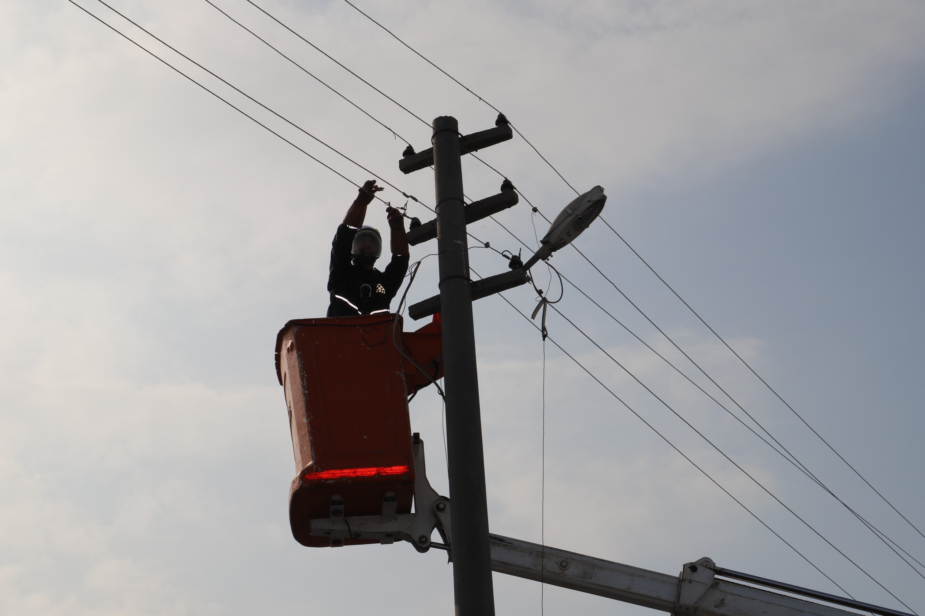 Sakarya Elektrik Dağıtım A.ş. (Sedaş), Elektrik Enerjisinin Usulsüz Ve Kaçak Kullanımına Karşı Müşterilerini Uyararak, Tespit Edilmesi Halinde Cumhuriyet Savcılığına Suç Duyurusunda Bulunulacağını Açıkladı (1)