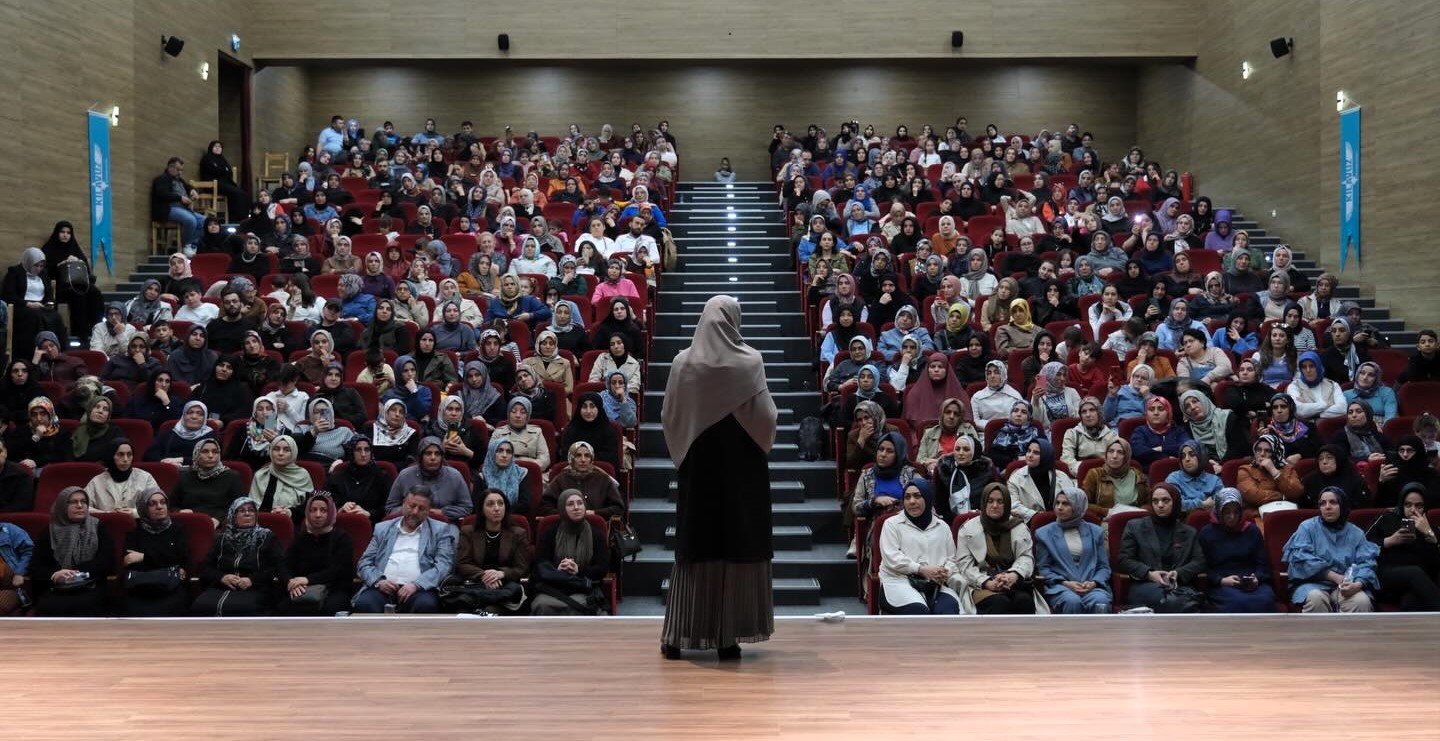 Saliha Erdim, Aile Içi Iletişimin Şifrelerini Anlattı (1)