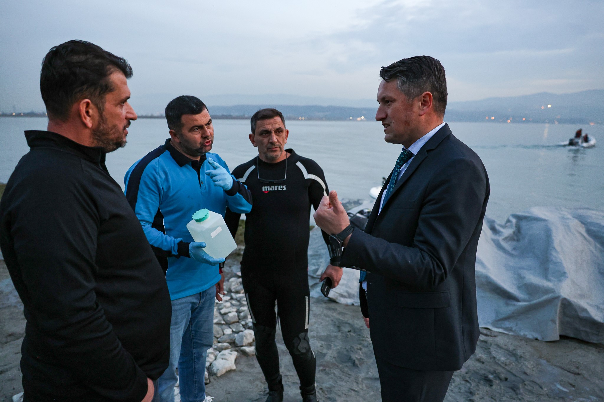 Sapanca Gölü'ndeki Gizem Çözüldü! Hava Kabarcıkları Bu Yüzden Oluyormuş 06
