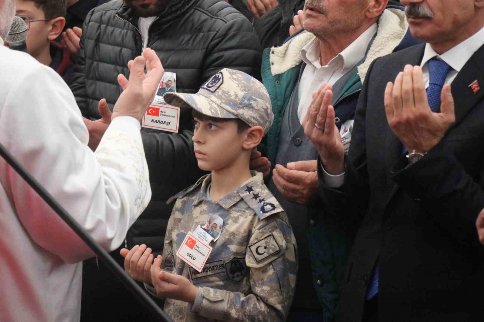 Şehit Akın Karakuş, Son Yolculuğuna Uğurlandı (3)