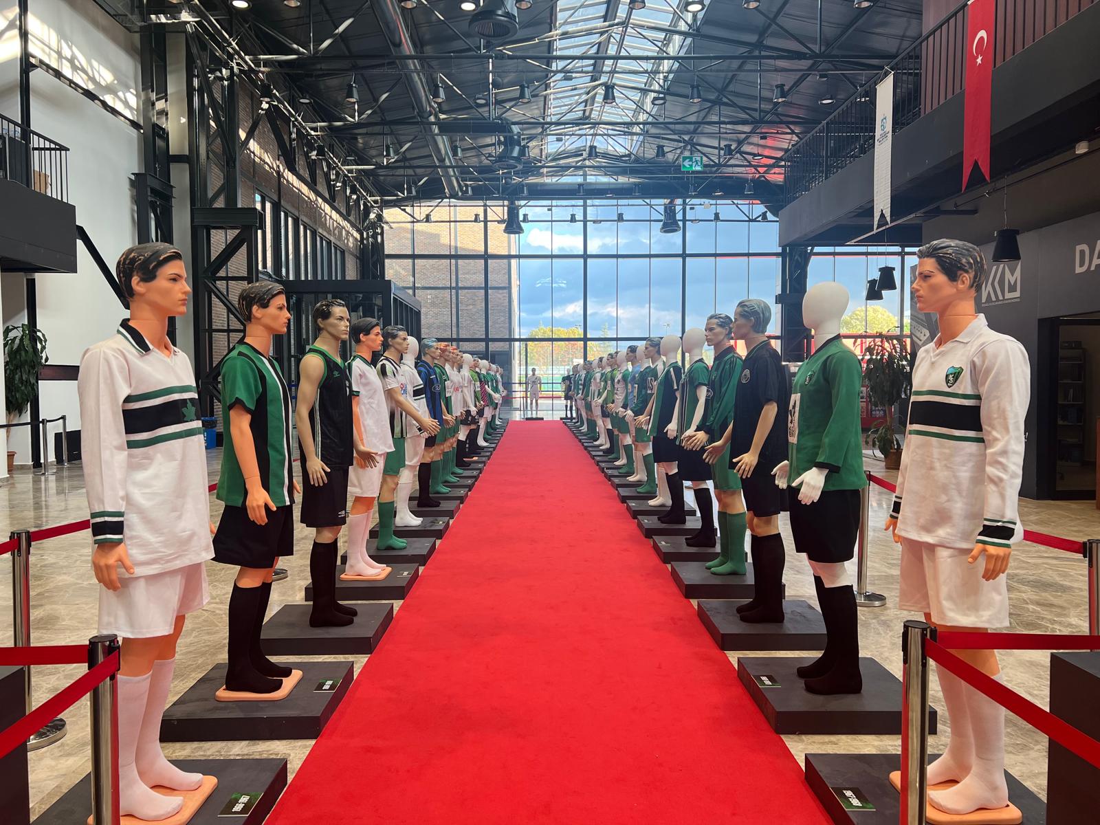 Sempozyum Ve Sergi Büyük İlgi Gördü (5)