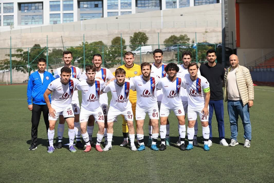 Süper Amatör B Grubu'nda Olaylı Maçtan Beraberlik Çıktı Arslanbey O.s. Ve Turgutspor Puanları Paylaştı! (1)-1