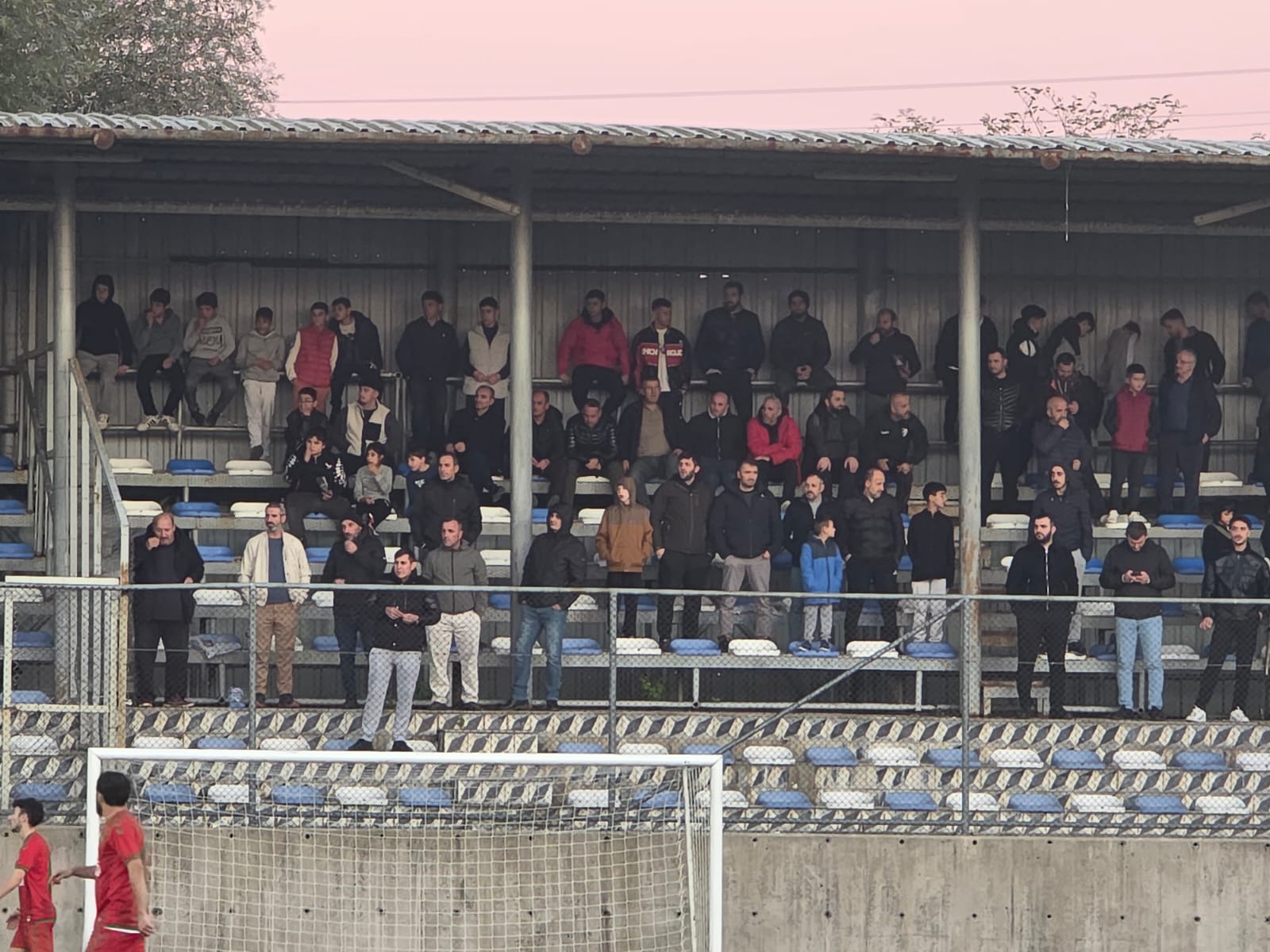 Süper Amatör B Grubu'nda Olaylı Maçtan Beraberlik Çıktı Arslanbey O.s. Ve Turgutspor Puanları Paylaştı! (12)