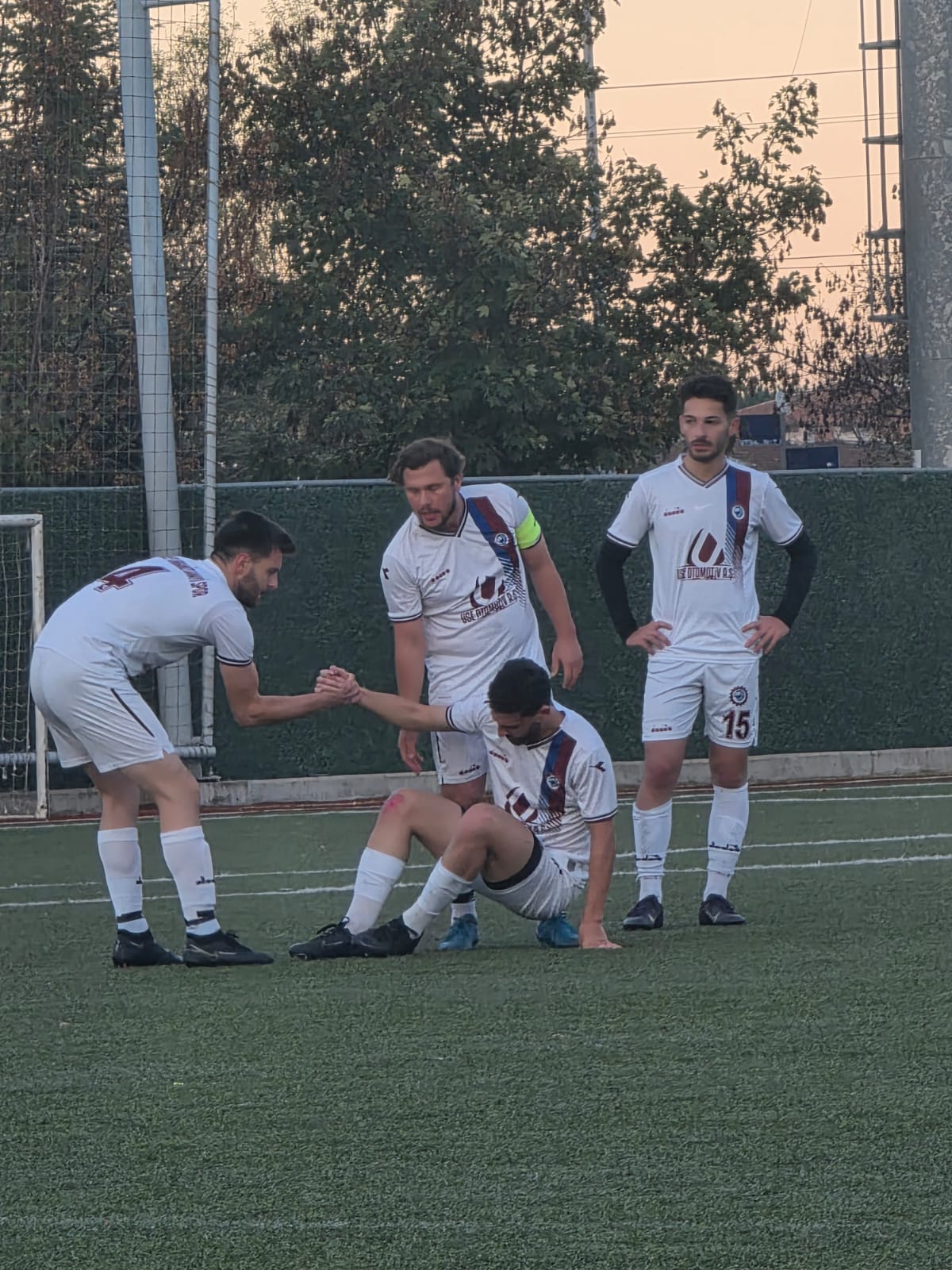 Süper Amatör B Grubu'nda Olaylı Maçtan Beraberlik Çıktı Arslanbey O.s. Ve Turgutspor Puanları Paylaştı! (5)