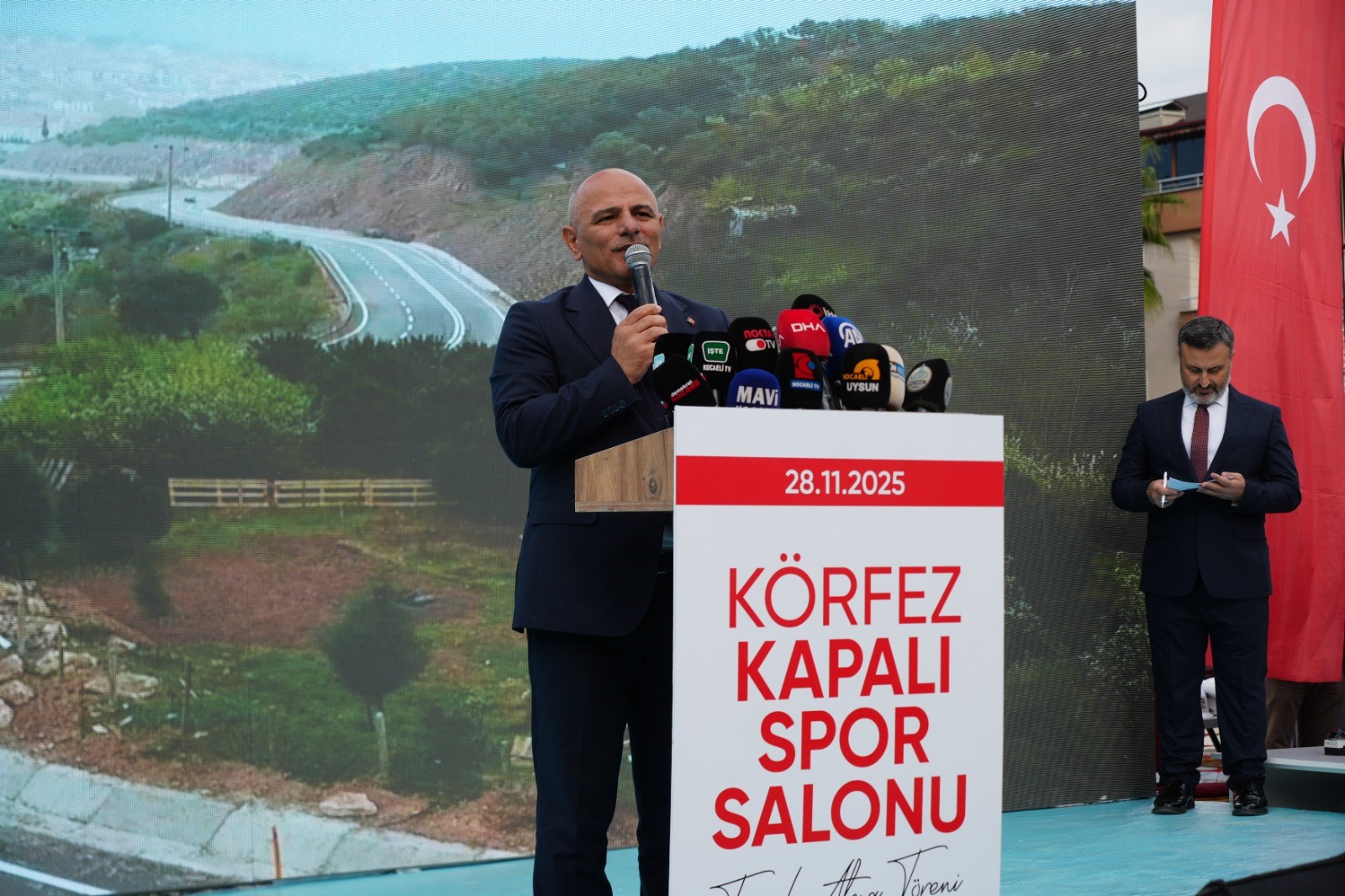 Temelleri Atıldı! Kocaeli’de Sporun Yeni Üssü Yükseliyor 05