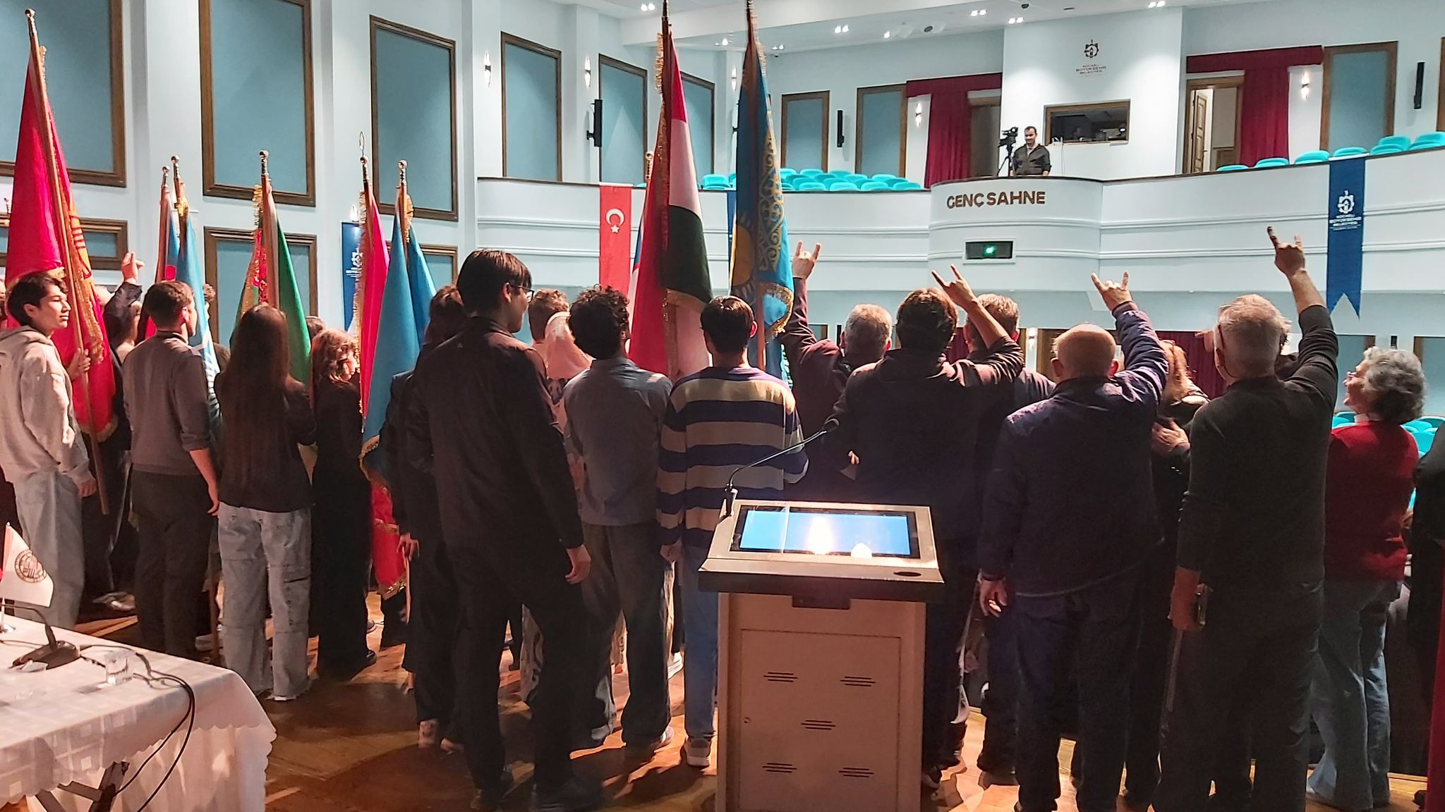 Türk Dünyasının Farklı Coğrafyalarından Gelen Öğrenciler Ve Sivil Toplum Kuruluşları Temsilcileri, İzmit Halk Evi Gençlik Merkezi’nde Düzenlenen Programda Bir Araya Gelerek 15 Aralık “Dünya Türk Dili Ailesi Günü”Nü (20)