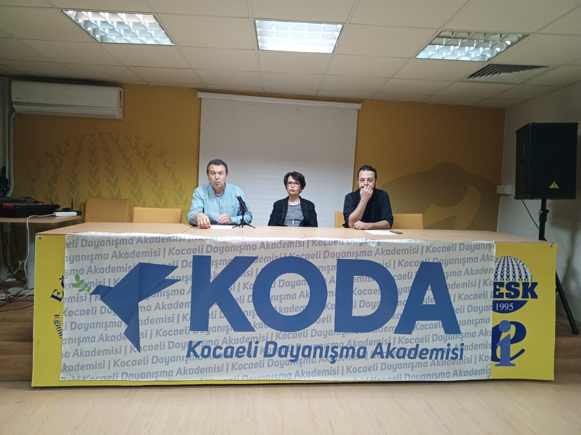 “Üniversiteler Özgürleşmeli” (1)-1